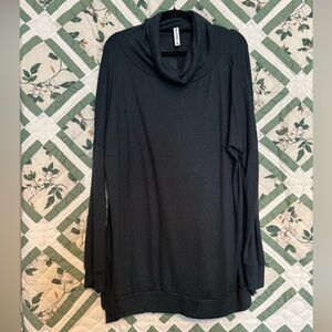 Zenana Outfitters Green Cowl Neck Tunic